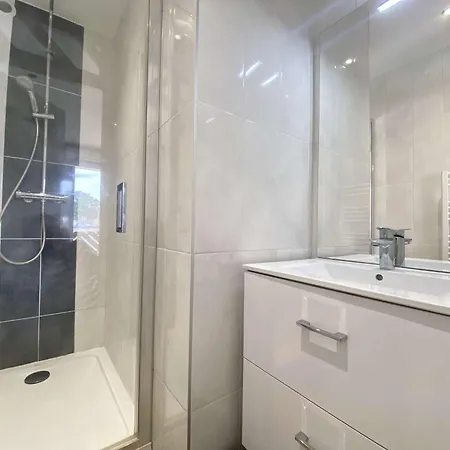 شقة Moderne Avec Balcon Sud, Parking Prive, Pres Avenue De Gaulle - 2 Couchages A - Fr-1-245-107 *